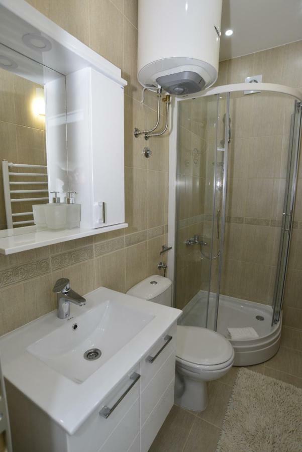 Apartmani Stefanija Tivat Exterior photo